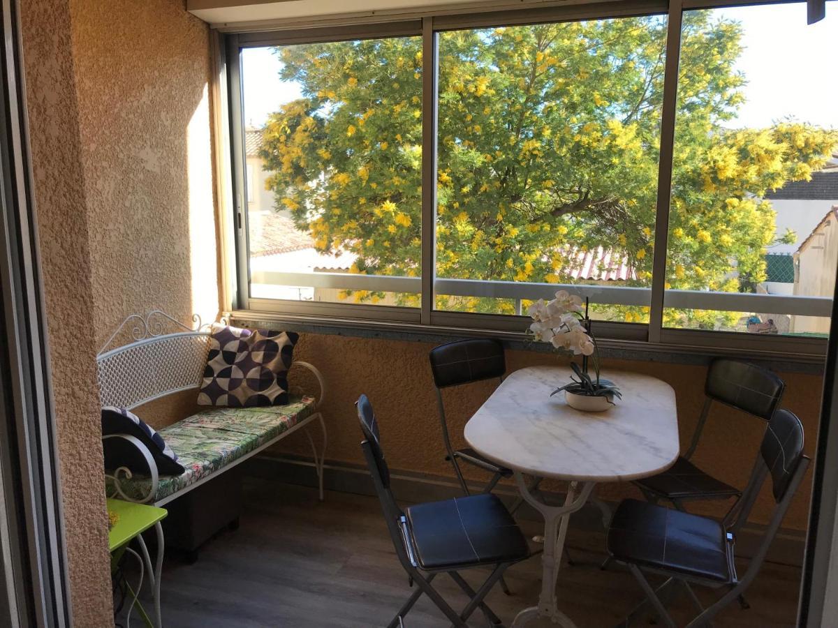 Appartement Port Frejus Avec Loggia Et Acces Plages A Pieds Exterior foto
